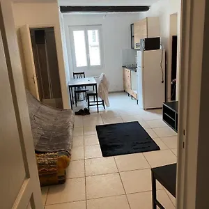 Appartement Petit Calme En Plein Centre Du Village De, Ribiers