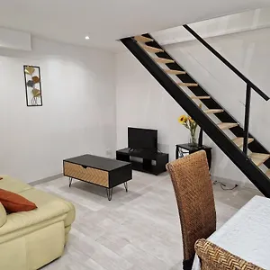 Appartement Maison De Village En Provence, Sainte-Tulle